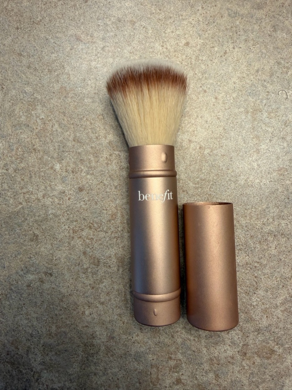 Benefit cosmetics face blush brush